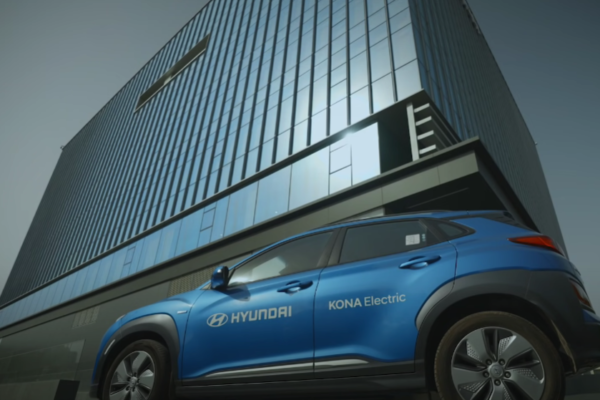 Analysts discuss trading technique as Hyundai India shares