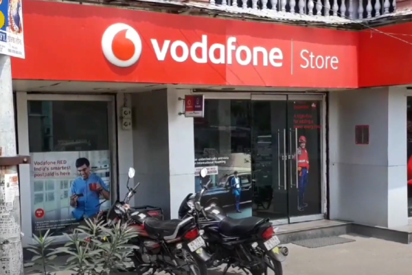 Vodafone plans to complete IT outsourcing agreements